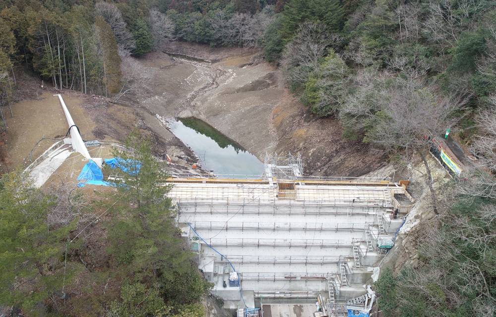 明神池ため池改修工事